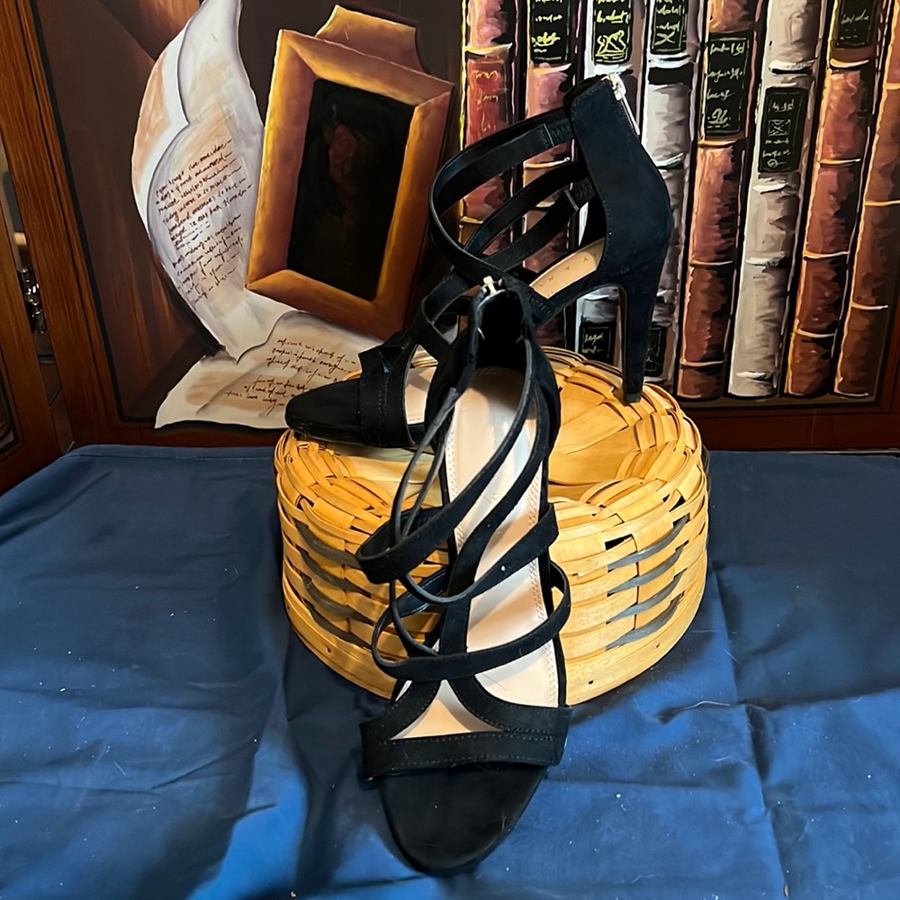 Kelly & Katie Black Strappy Zip Up Heels Shoes Size 7.5